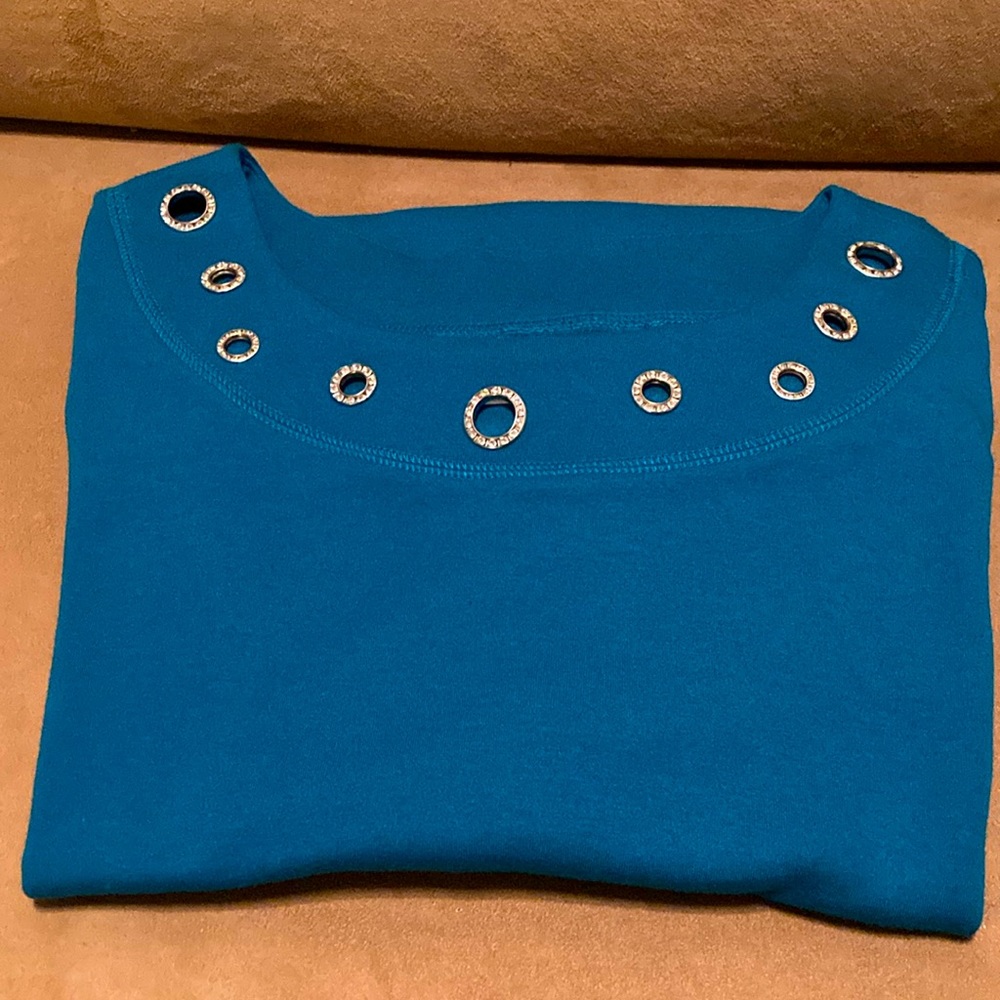 Quacker Factory SS Tee w rhinestone grommets neck & sleeve,Teal, XL, worn 1-2 x